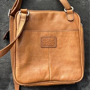 Vintage Y2K Fossil Brown Leather Crossbody Bag Floral Details 🤎